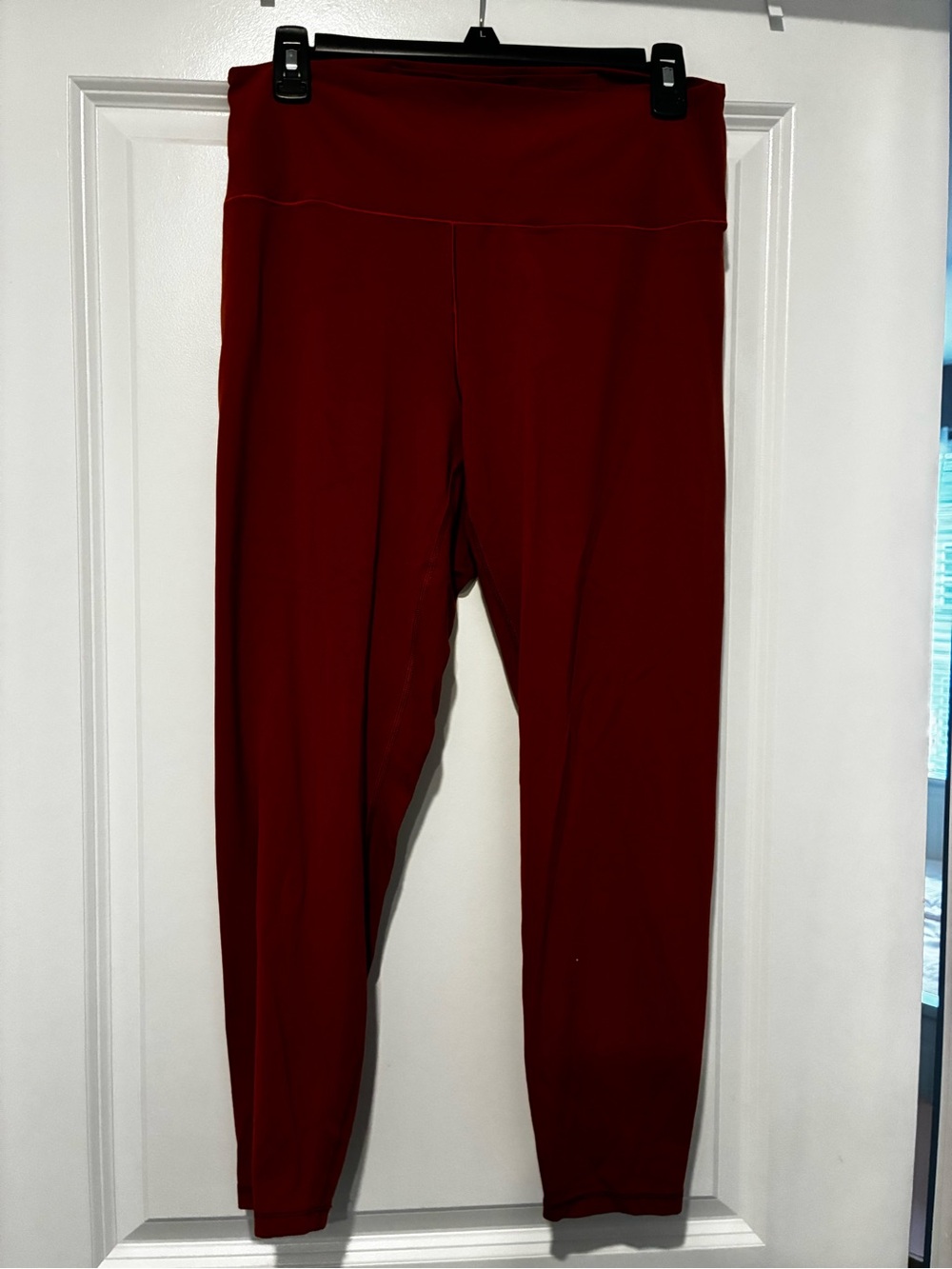 Old Navy Women’s High-Rise Orange Go-Dry Leggings